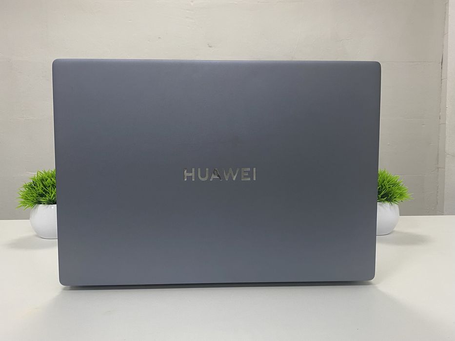 «Ломбард Белый » Актобе Ноутбук HUAWEI серый