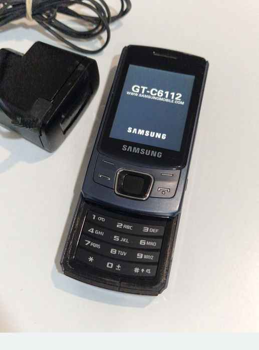 Telefon Samsung Dual Sim GT- C6112 - Cu doua procesoare