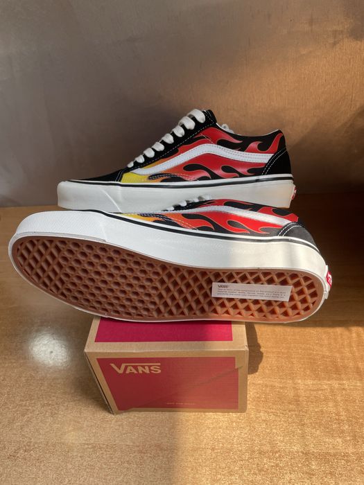 Кроссовки обувь кеды Nike Adidas Vans