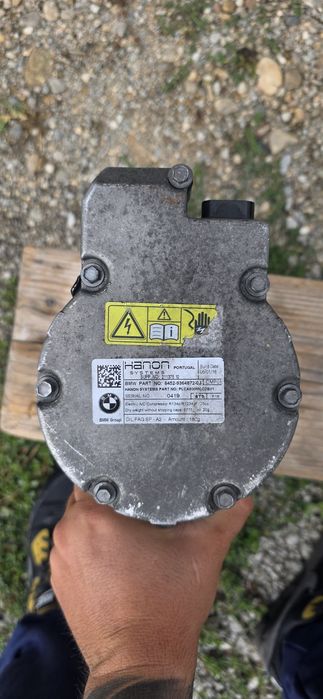 Compresor electric de aer condiționat pentru înaltă tensiune