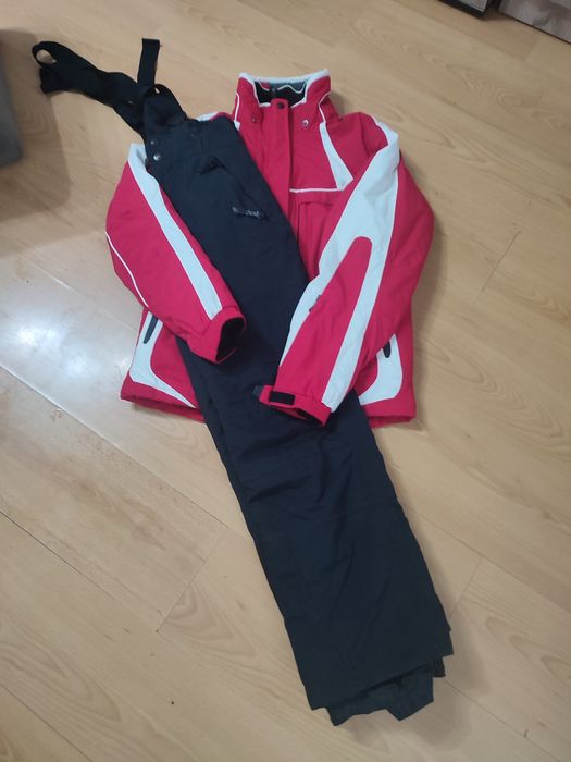 Дамска ски екипировка С размер
