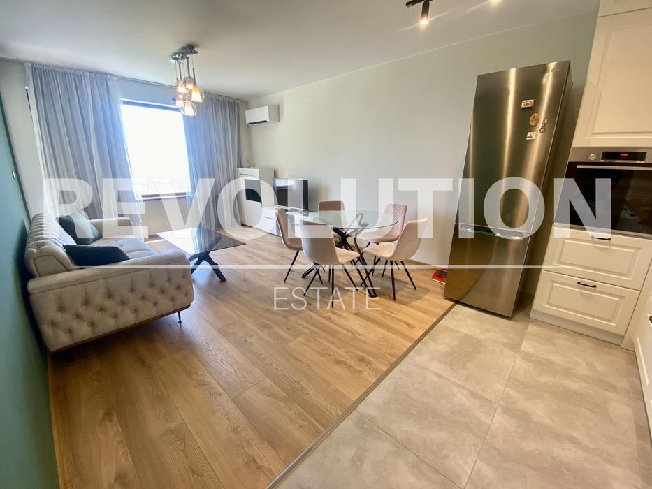 Дава се под наем Двустаен апартамент в Варна, Бриз - 52 кв.м за 700 € - Снимка #2