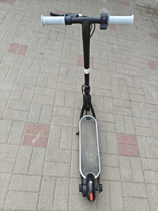 Vând trotinetă electrică