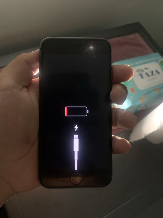 Айфон XR и Айфон 8 Текно спарк 10