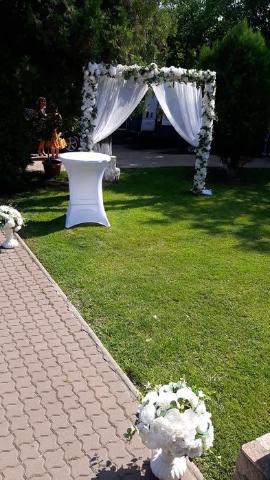 Mese Cocktail husa alba sau neagra