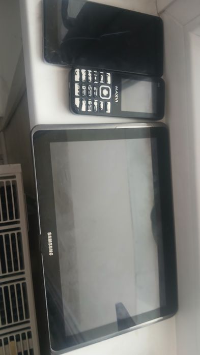 Телефоны и смартфон