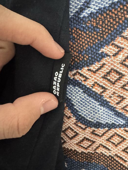 Продам лонгслив qr