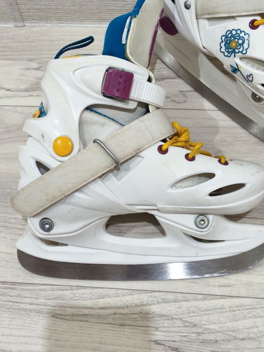 Продам детские коньки