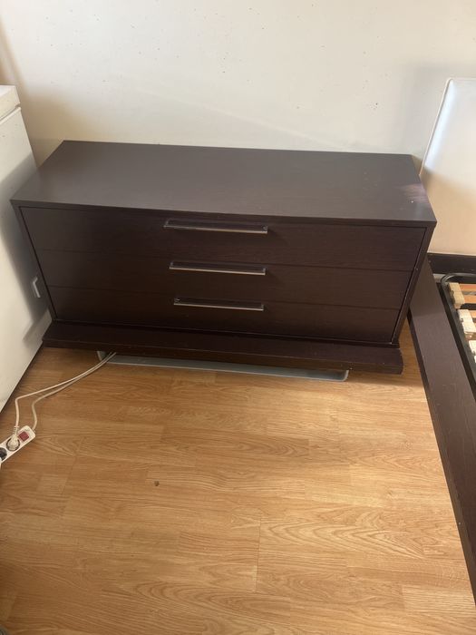 Спалня без матрак + скрин