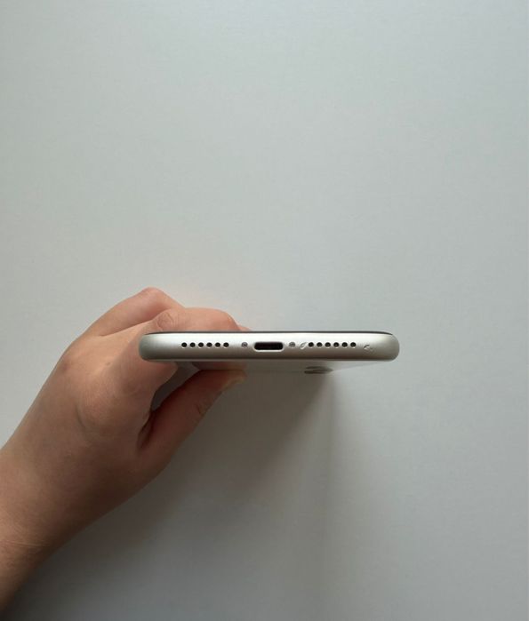 ПРОДАМ iPhone 11 128GB Белый
