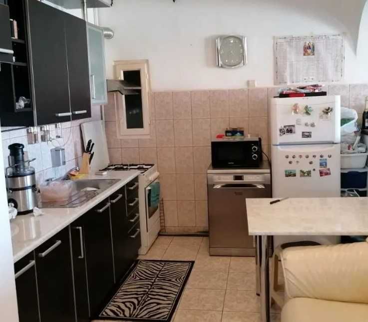 Дава се под наем Тристаен апартамент в Пловдив, Каменица 1 - 84 кв.м за 188.7 € - Снимка #3