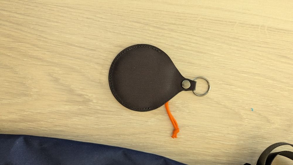 Minimeis G4 сива носилка за рамене