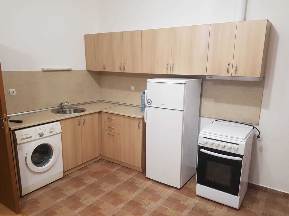 Дава се под наем Двустаен апартамент в София, Студентски град - 50 кв.м за 348.84 € - Снимка #2