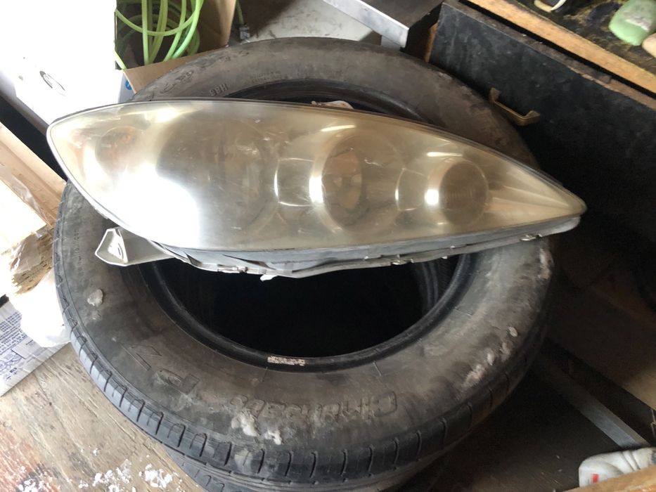 Фара впередняя, правая