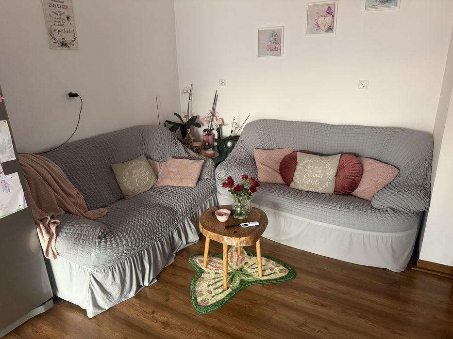 Canapele de piele ca noi