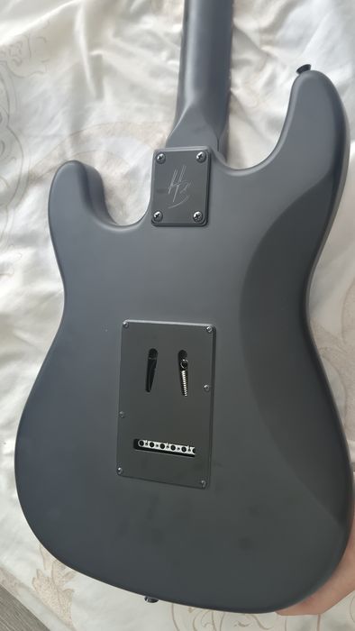 Vand set de chitara electrica harely benton + stand si amplificator