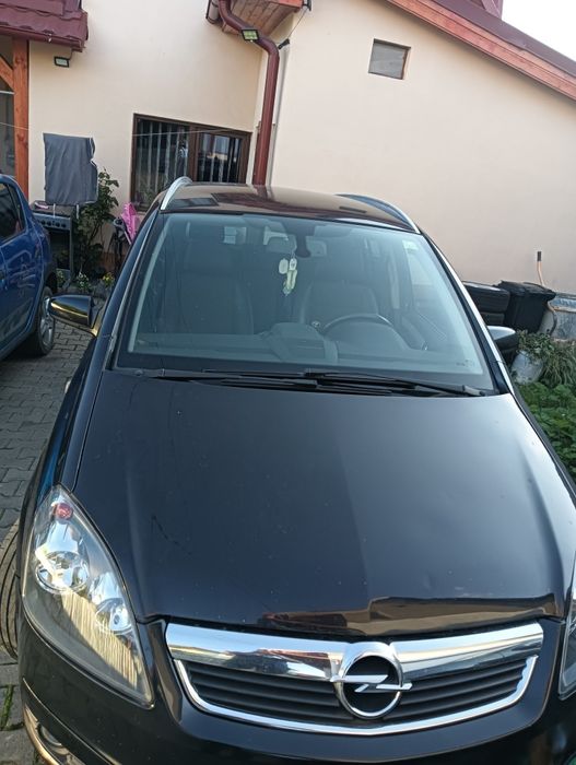 Opel zafira b1.9 din 2007