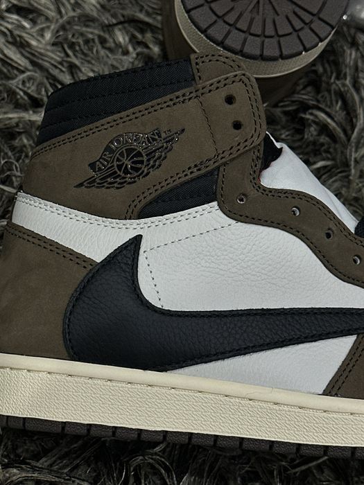 Jordan 1 High x Travis Scott Mocha