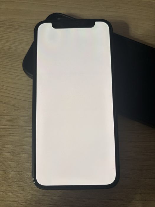 iPhone 12 mini..