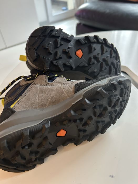 Детски непромокаеми туристически обувки за преходи