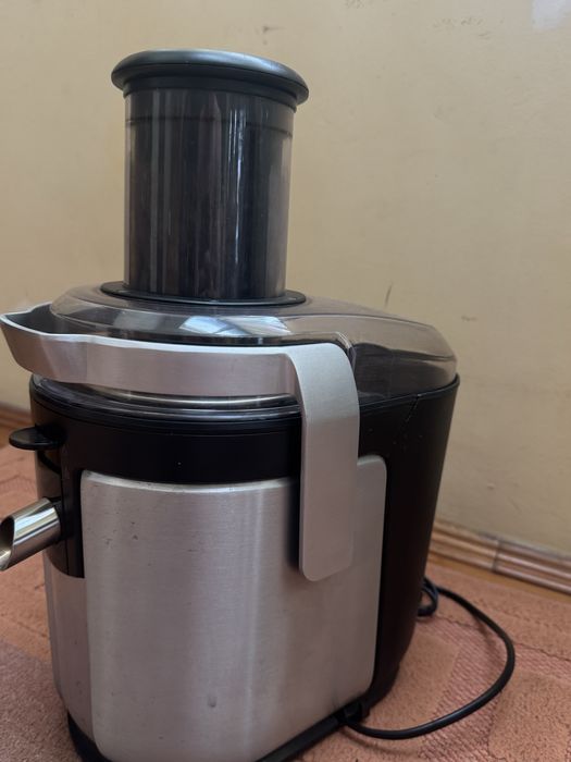 Storcător de fructe Bosch