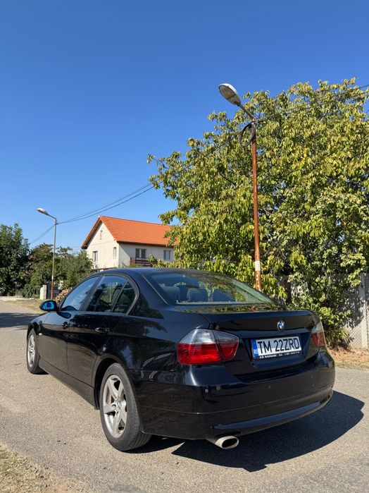 Vând BMW E90 320i N43 2008