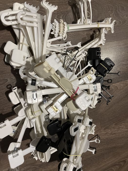 Вешалки 100 шт .