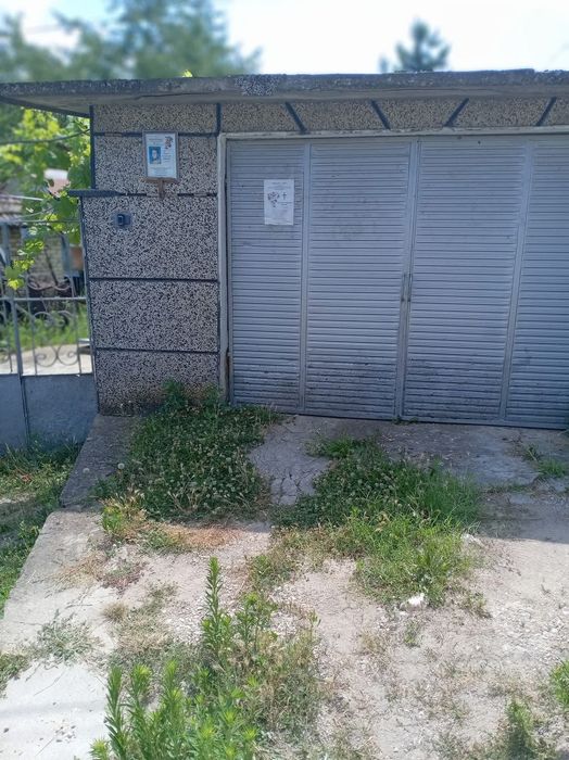 Едноетажна къща в град Опака