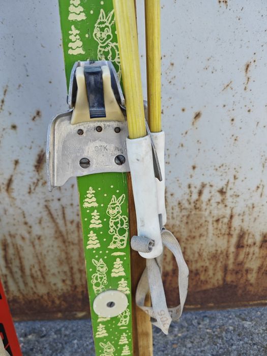 Продам лыжи советские