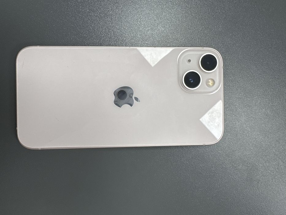 Телефон Iphone 13