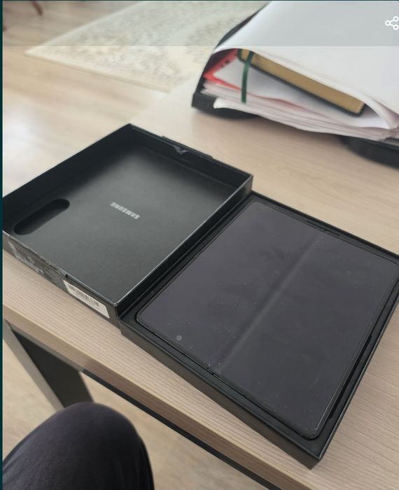 Samsung z fold 5 12+512