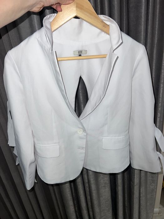 Бяло сако ALESSA