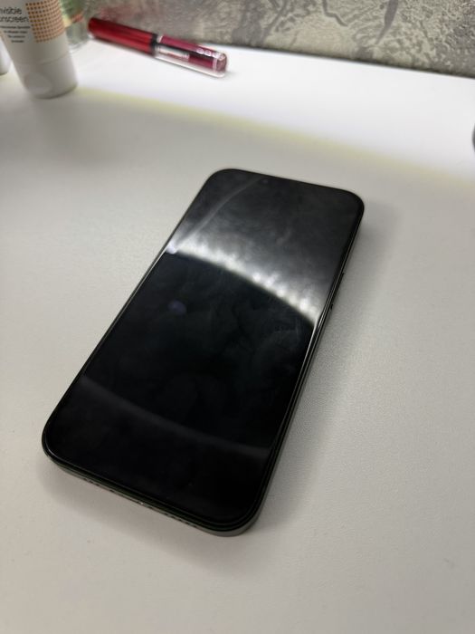 Iphone 13, зеленого цвета.