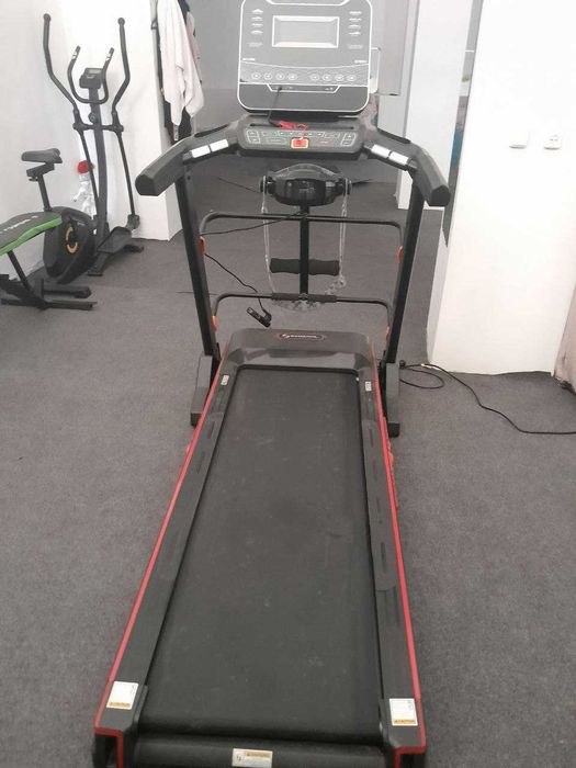 Беговой дорожка 180 кг