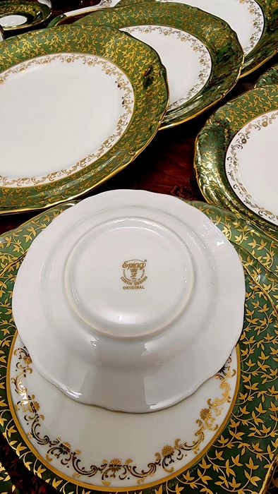 Чайно-столовый сервиз "Хамелеон". Чехия. Дёшево !