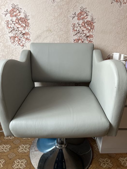 Кресло парикмахерское