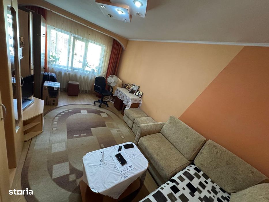 Apartament 2 cam Mioveni parter