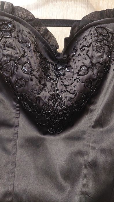 Женская одежда платья кофты