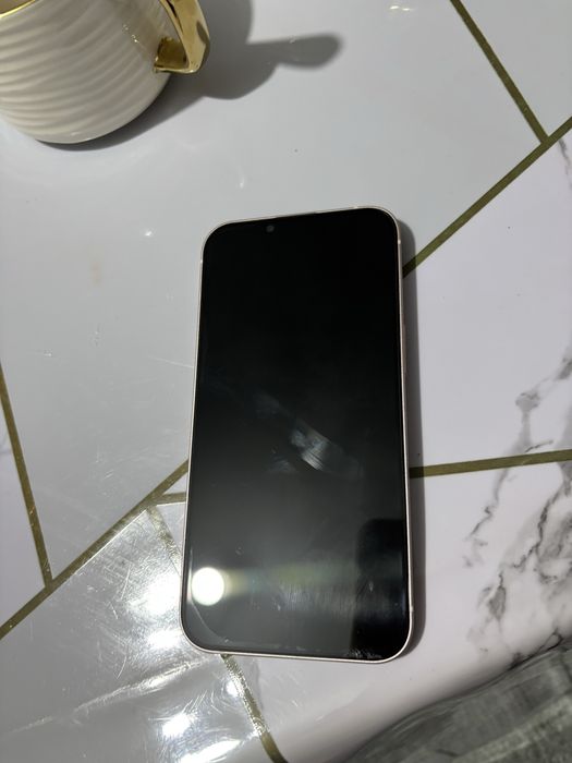 Айфон 13 с гарантией