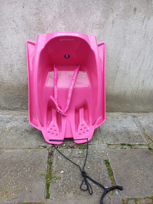 детска пластмасова шейна