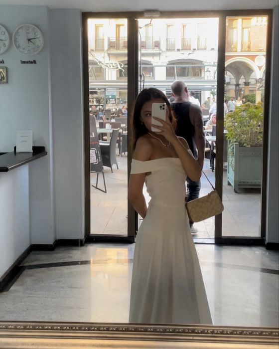 Летнее Платье с открытыми плечами