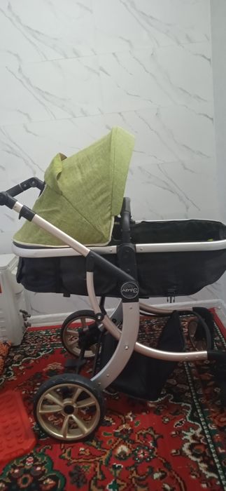 Продаю отличную коляску