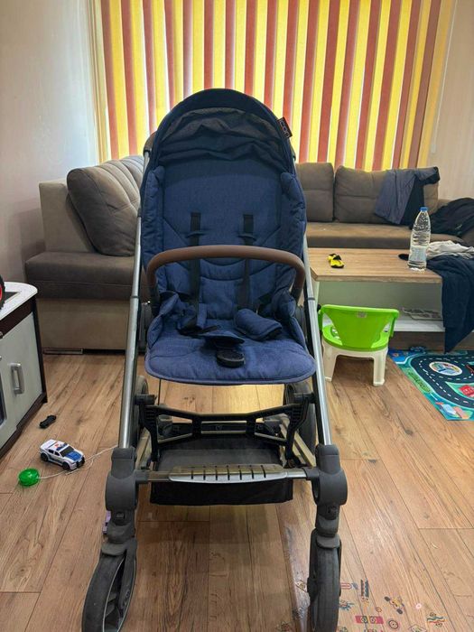 Бебешка количка icon