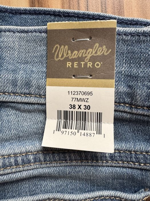 Продам оригинальные джинсы Wrangler