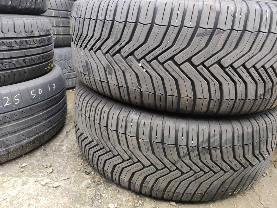 2бр Всесезонни гуми 215 55 17 - Michelin