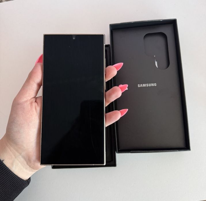 Samsung s24 ultra 12/512gb Titanium ! ГАРАНЦИЯ ! +кабел и адаптер