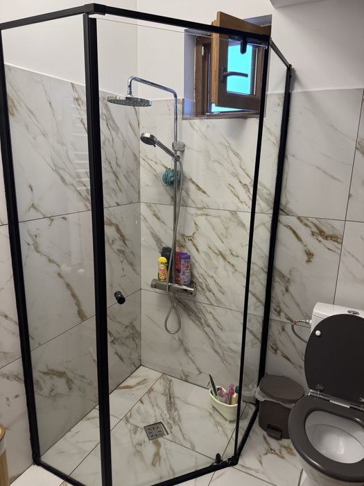 Vand cabina de dus pentru baie