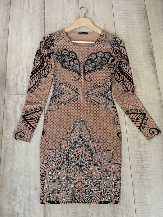 Дамска рокля с камъни