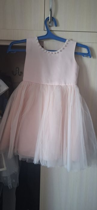 Продам платье на девочку