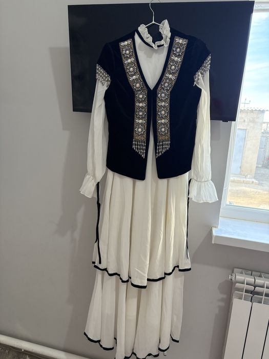 Қазақша көйлек кажекейімен сатылады!!